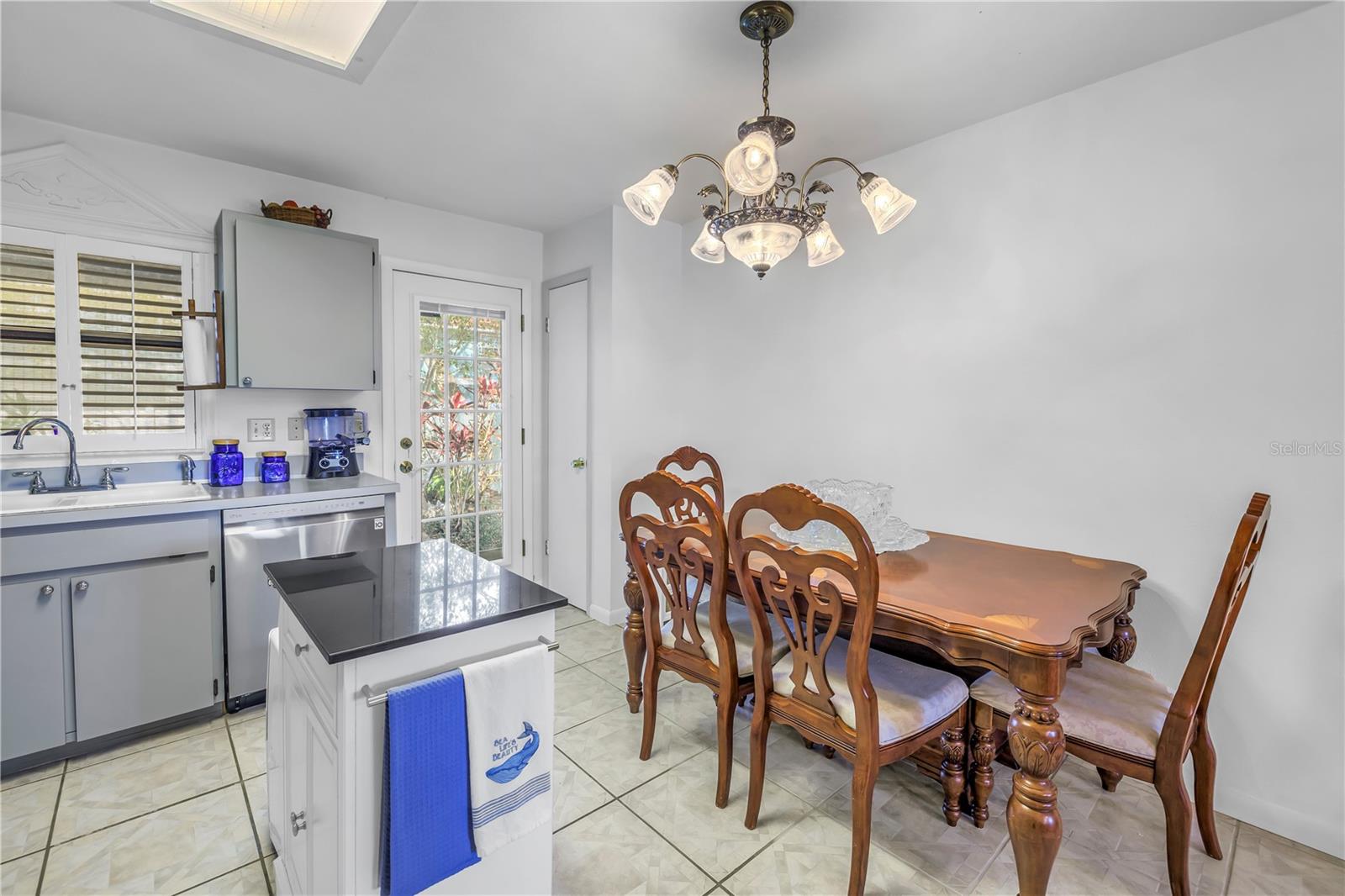 Large Dining Space in Kitchen