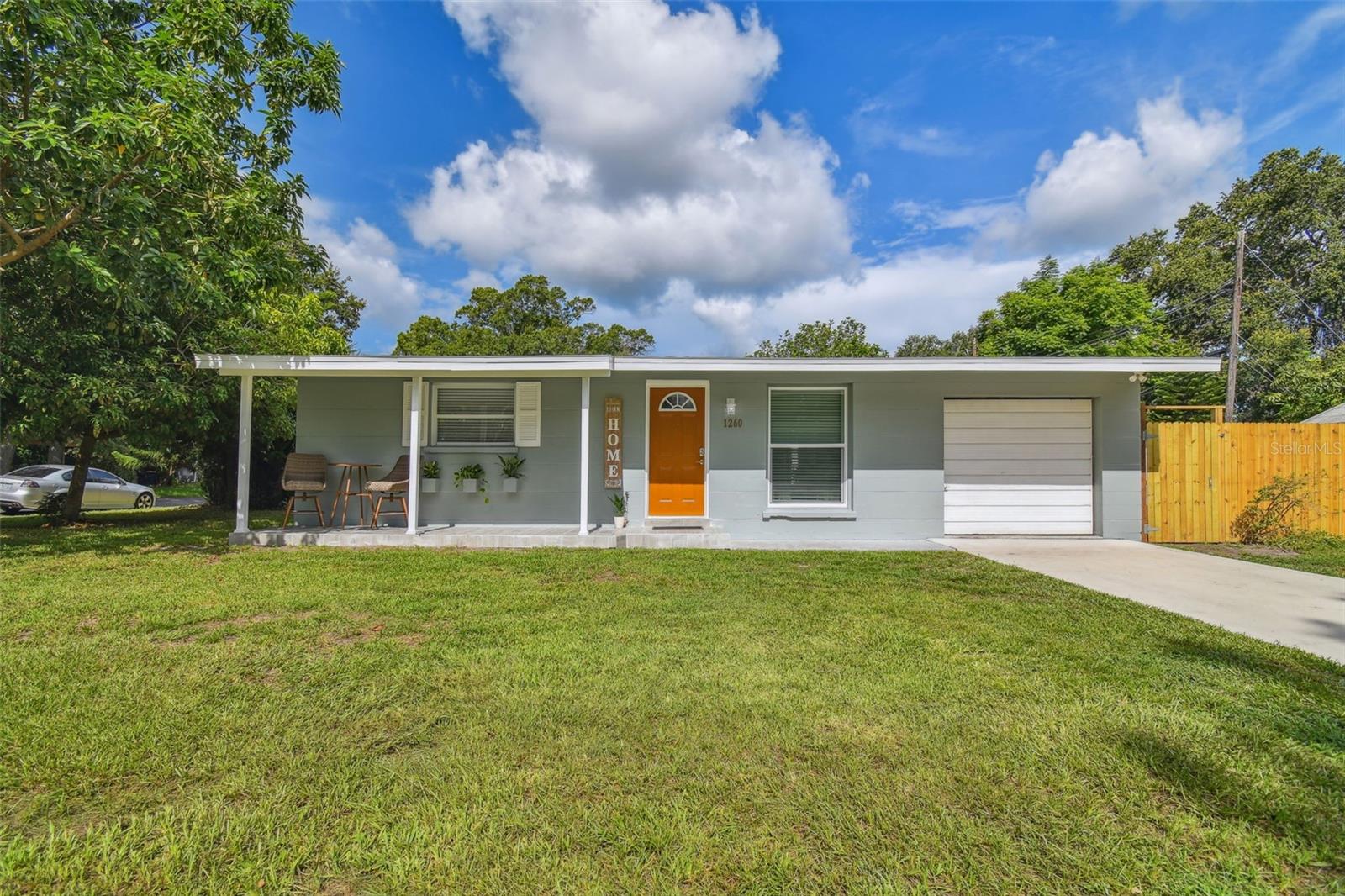 Welcome home to this charming 2/1!
