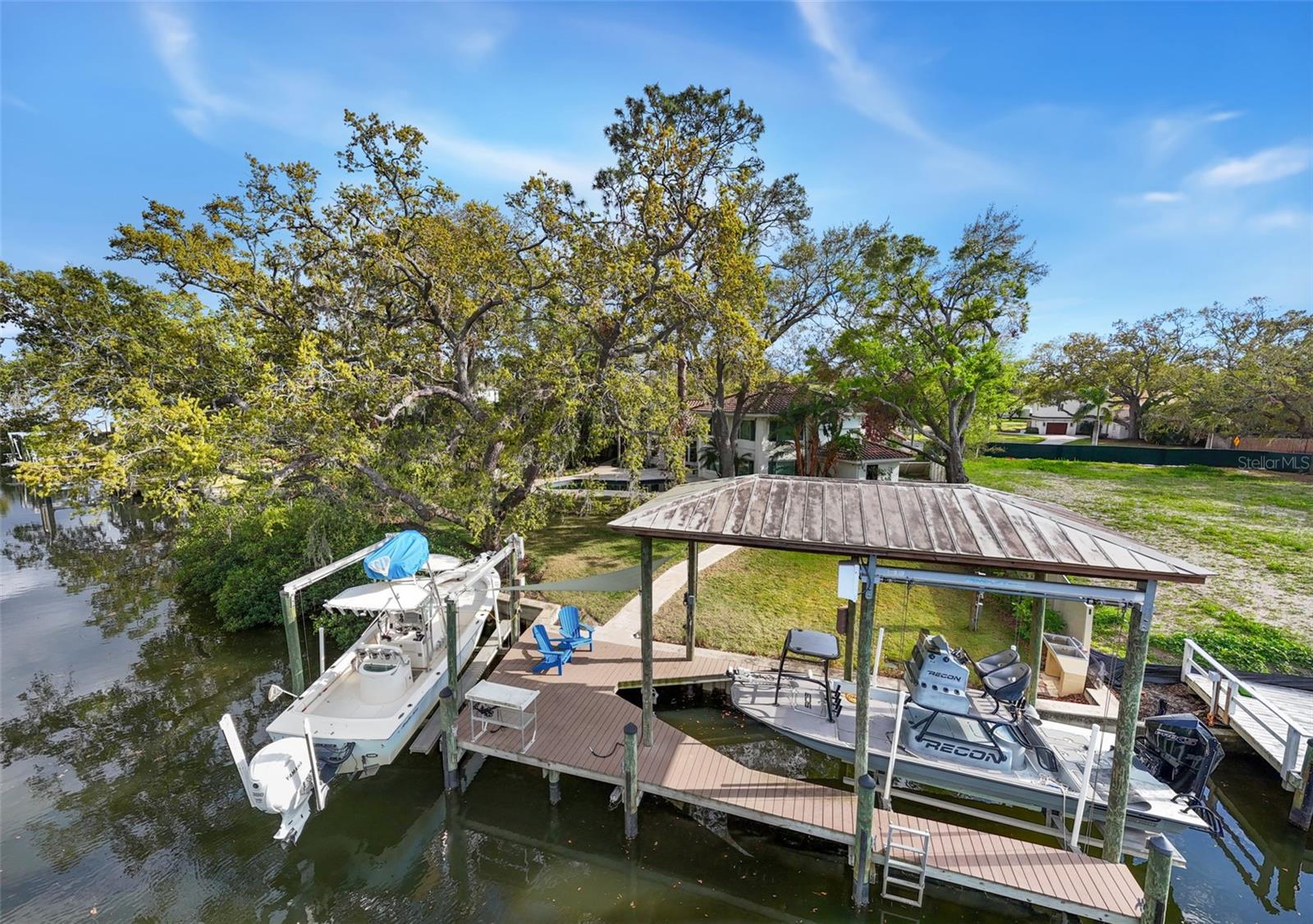 2 boat lifts