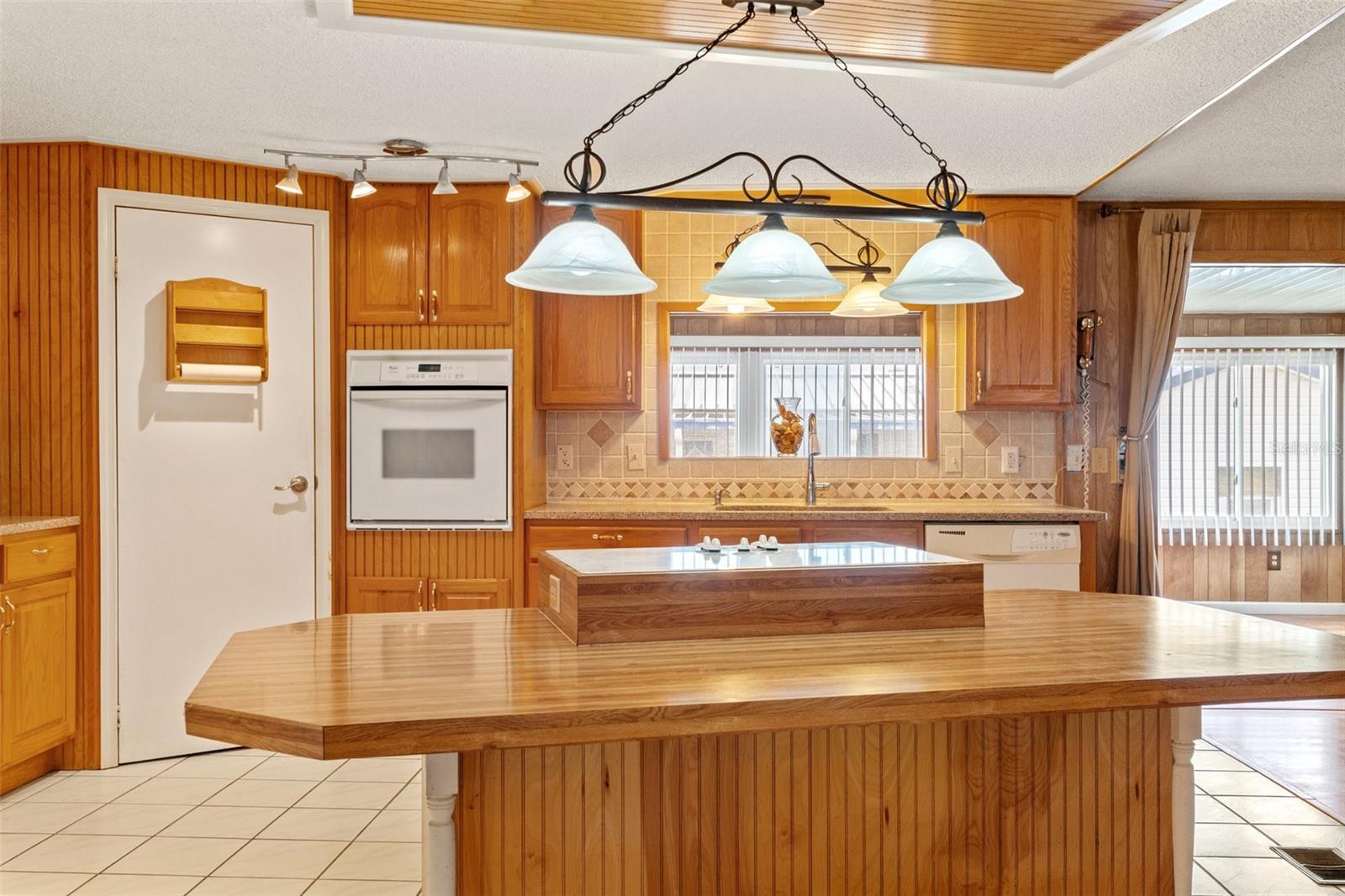 W7873578