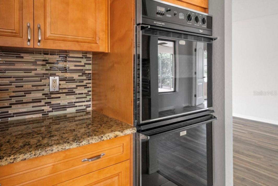 Beautiful Glass Tile Back splash