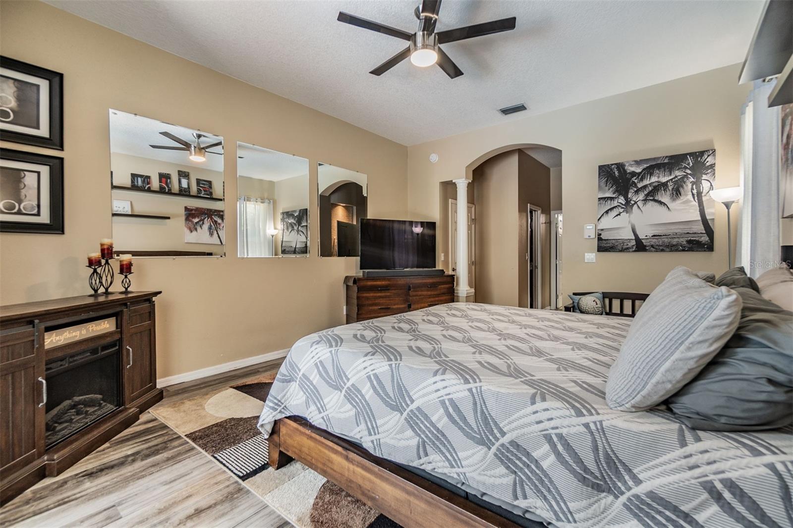 Master Bedroom, Ceiling Fan