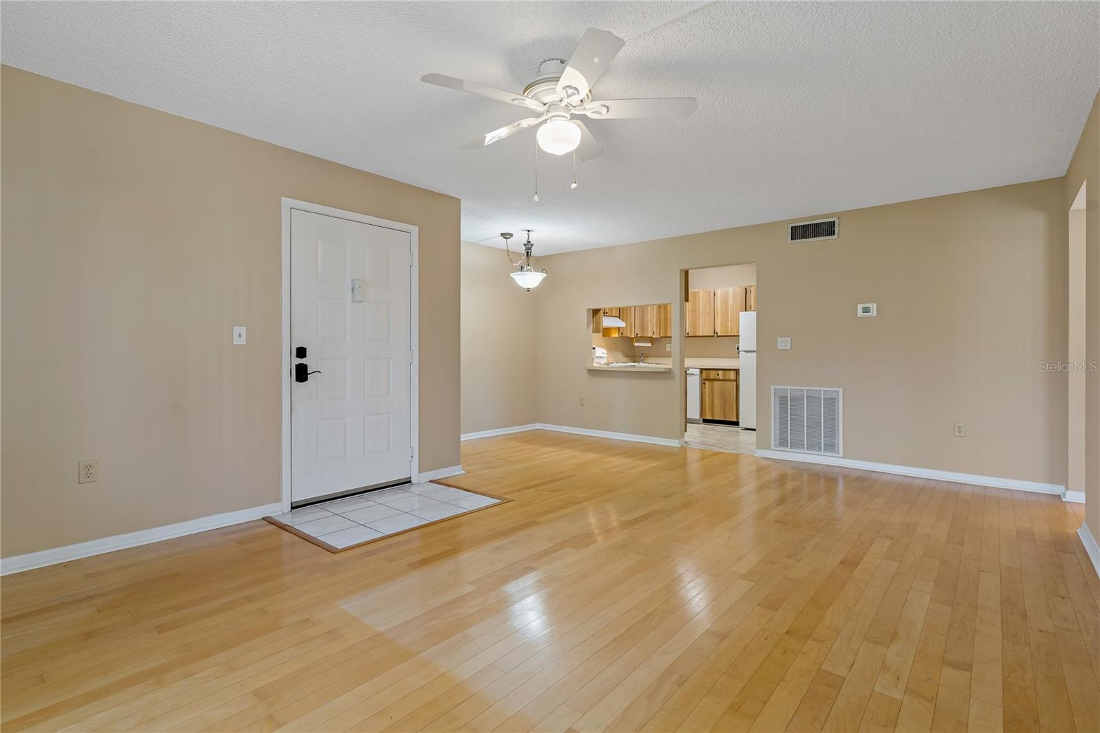 Living Room / Dining Room