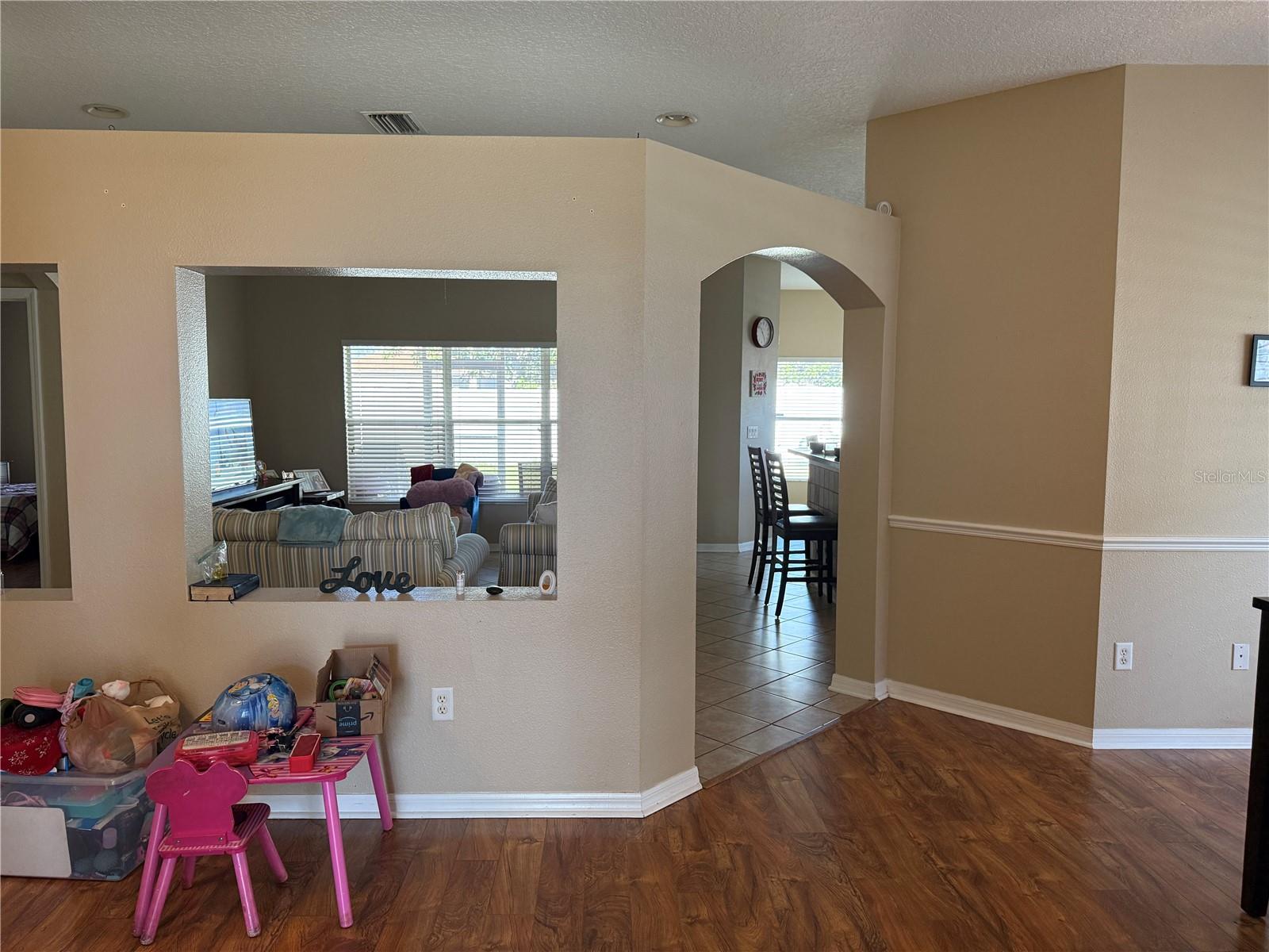 Living Room/Playroom