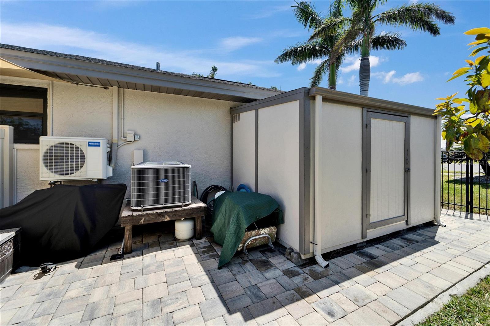 Storage shed