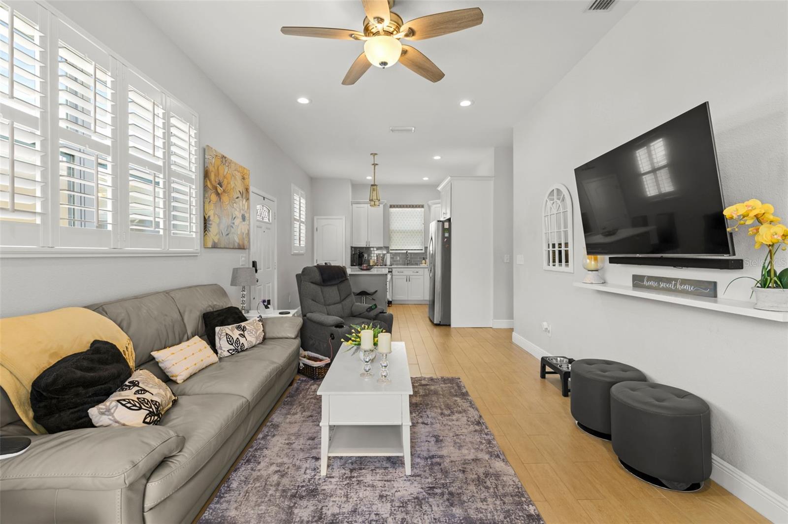 Secondary House: Living Room