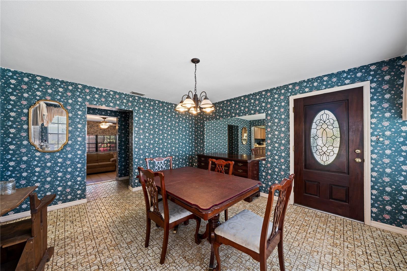 Spacious dining room
