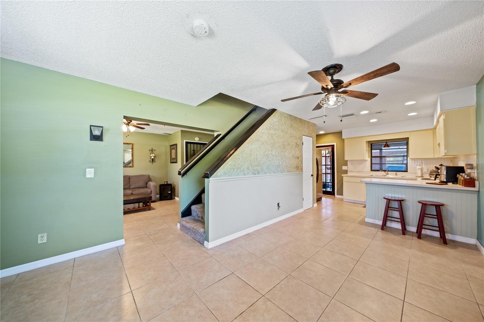 living area/dining in apartment
