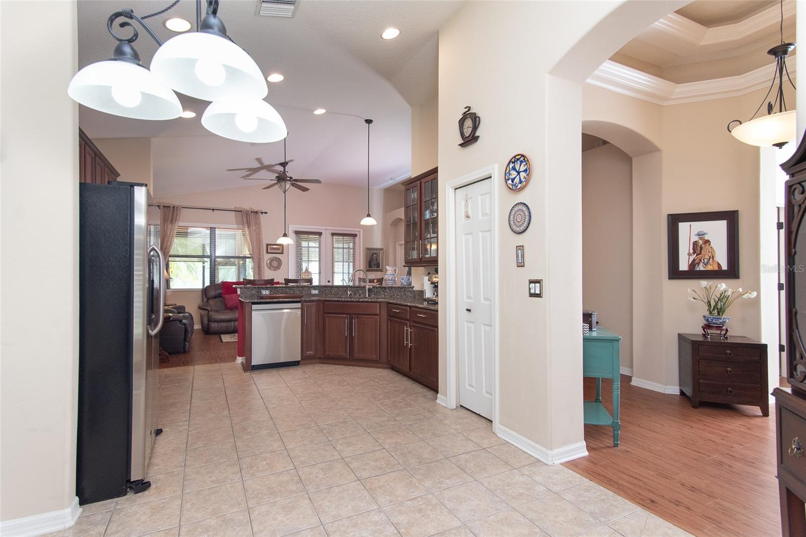 DINETTE KITCHEN SPACE