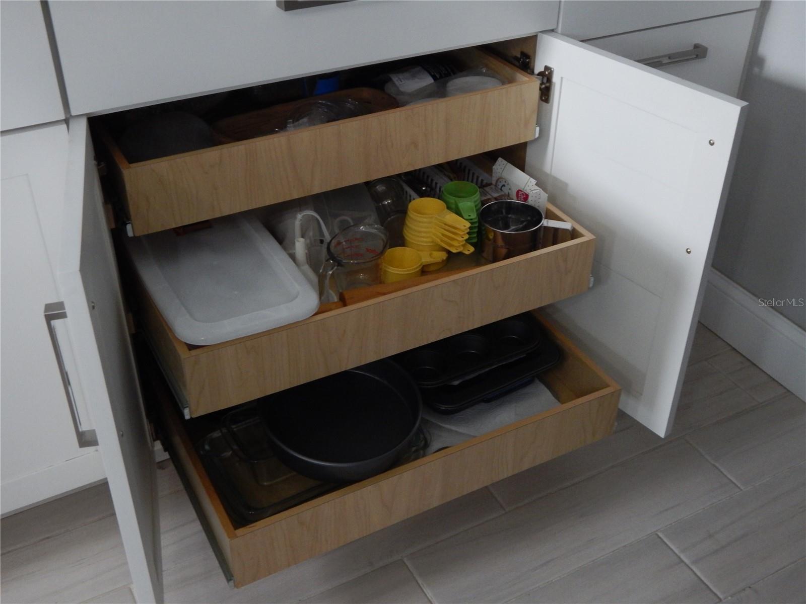 3 TRAYS TO HOLD LOTS OF BAKING SUPPLIES!