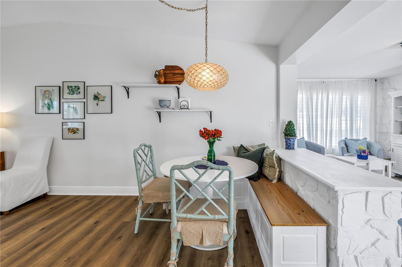 Breakfast nook