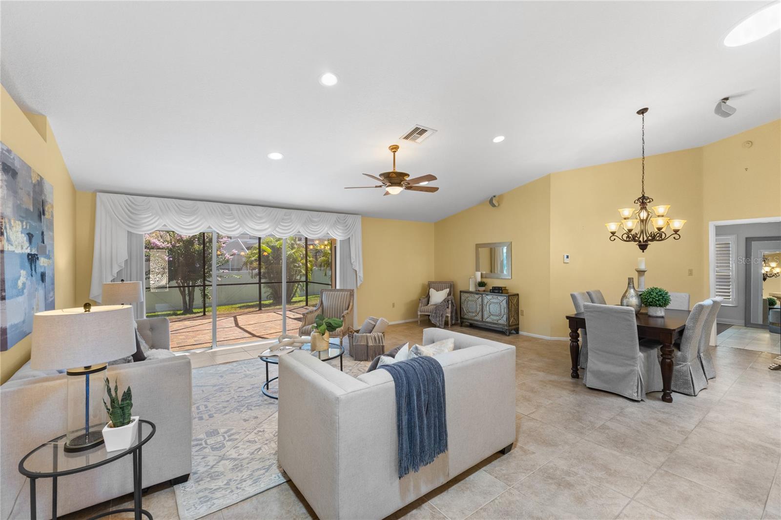 Family Living Room Combination