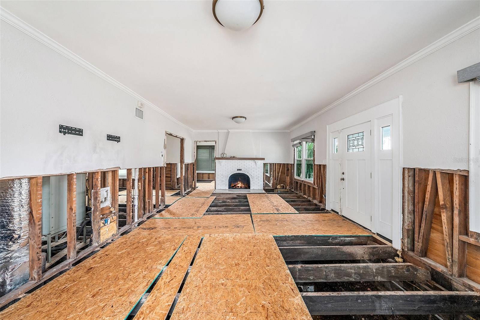 Living room with fireplace