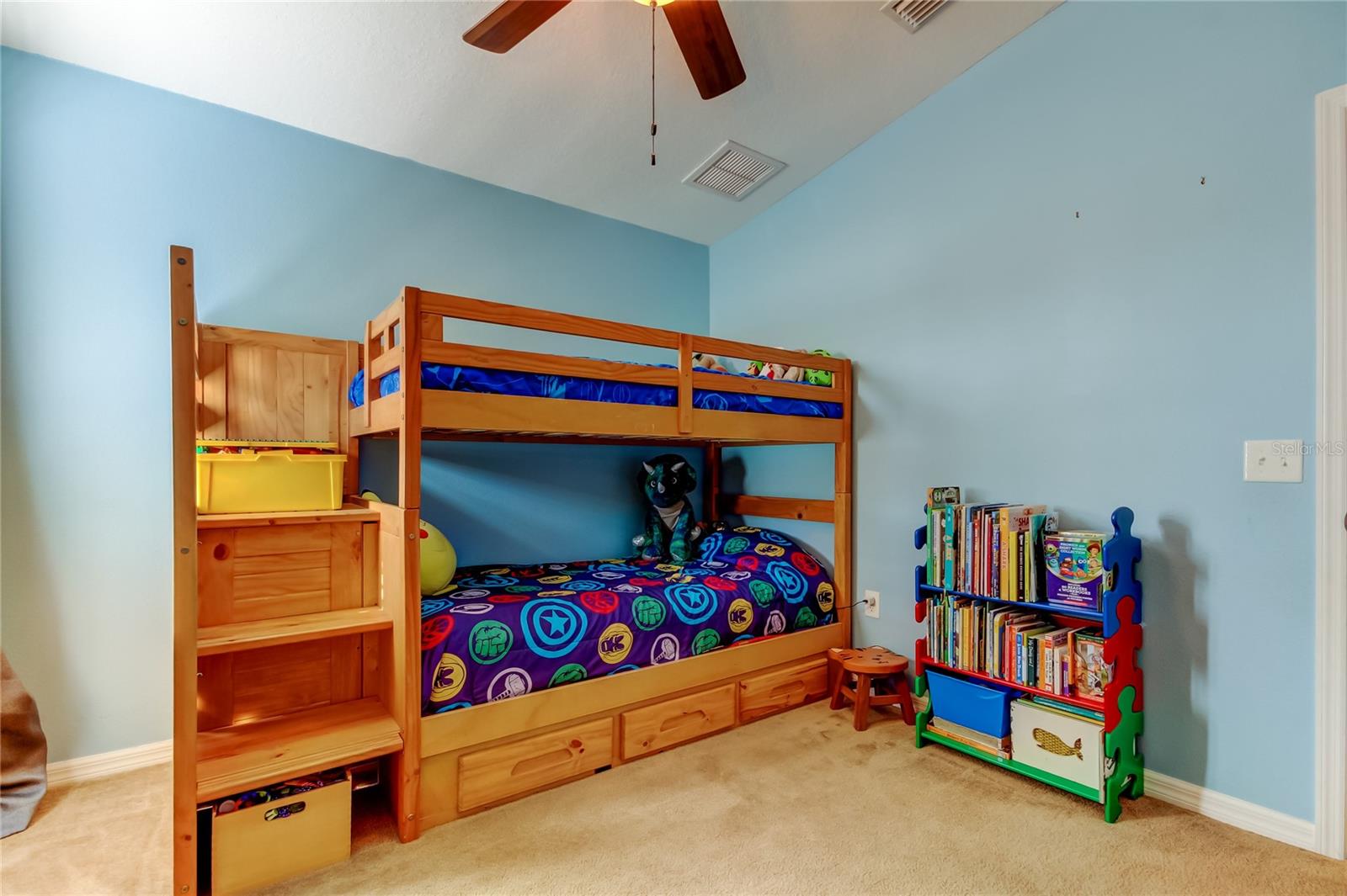 Secondary bedroom