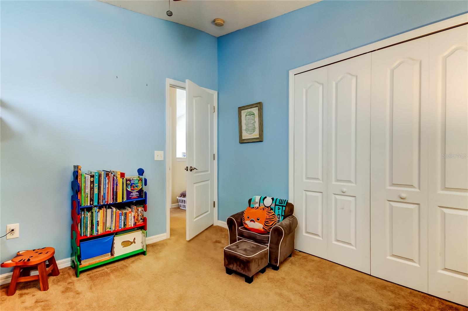 Secondary bedroom