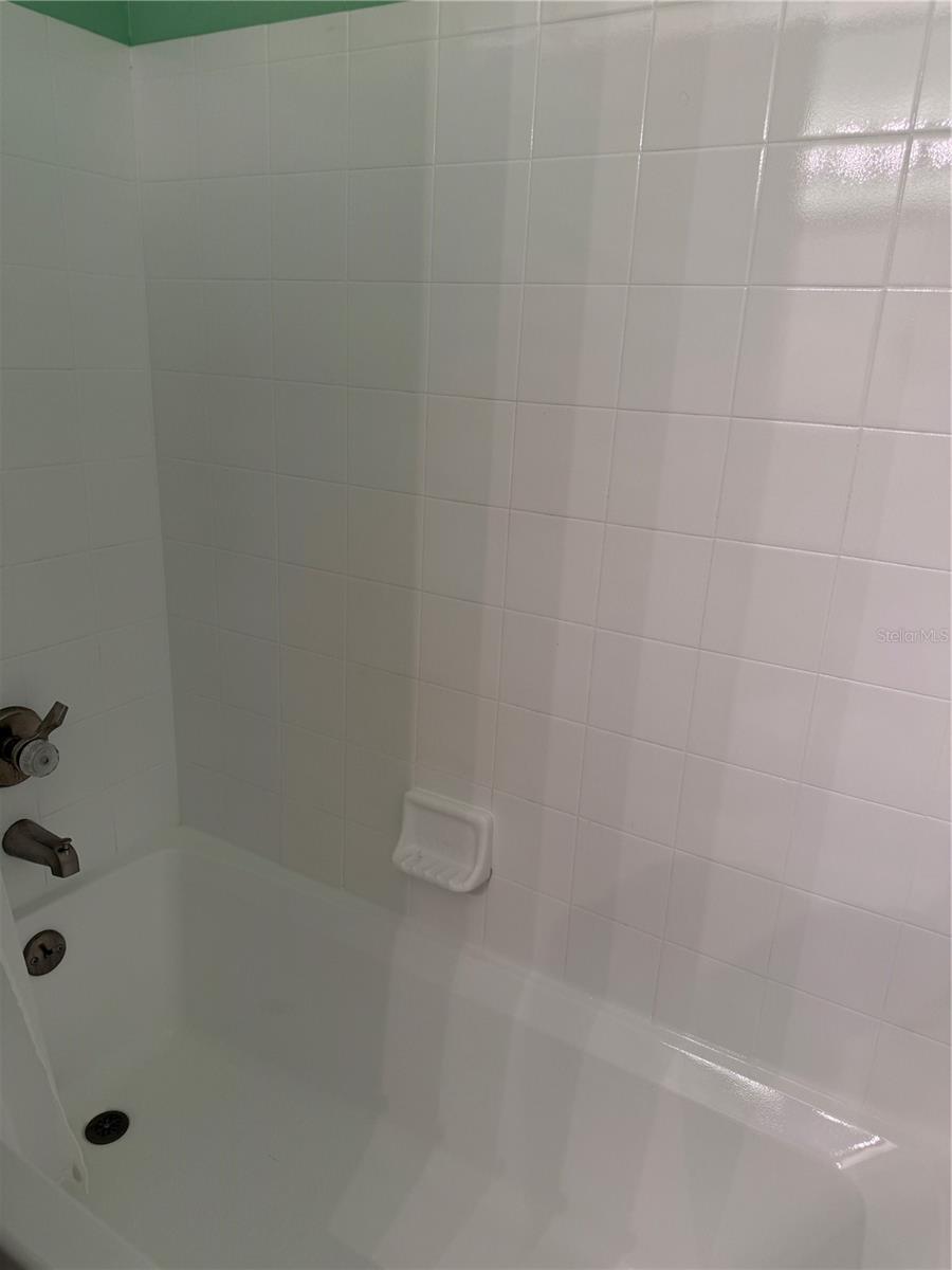 UPDATE TUB/SHOWER