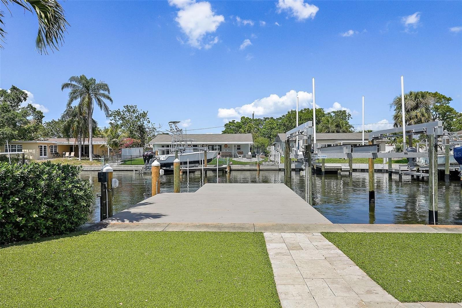 10,000 lb. lift and dock installed in2019