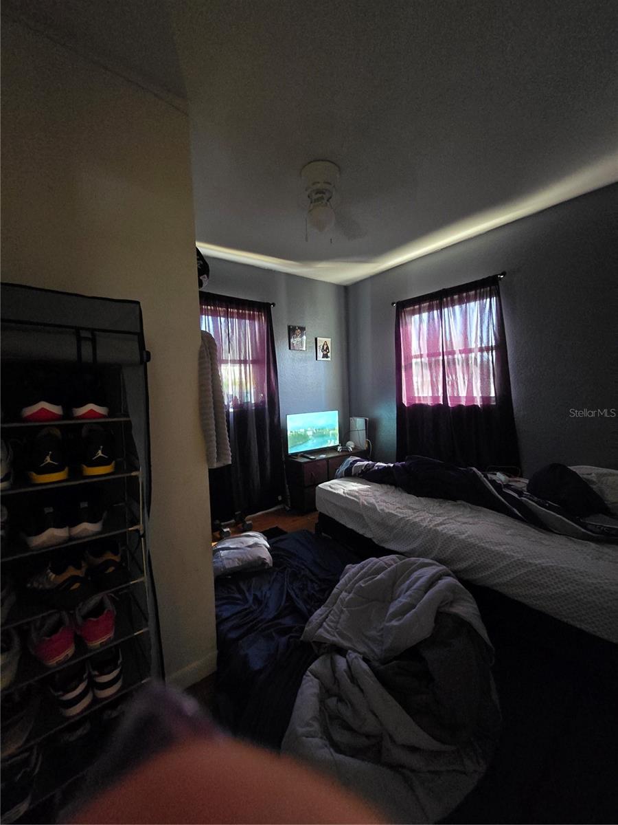 TB8366966