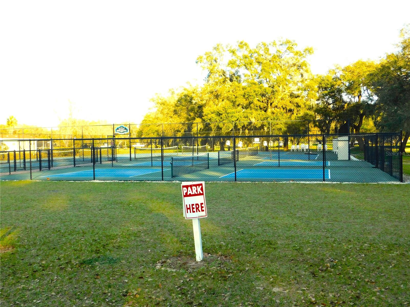 TB8367021