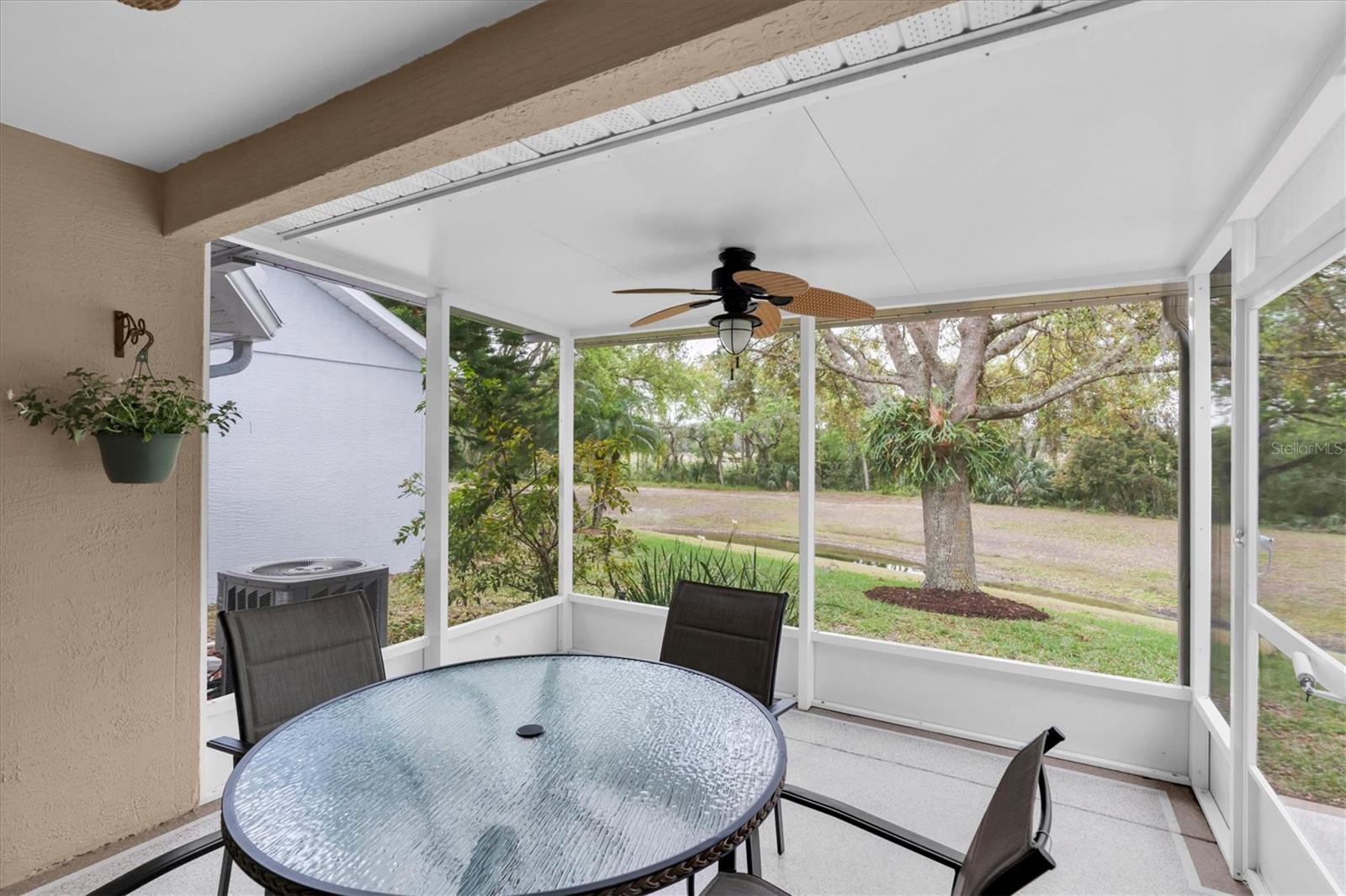 Screened in Lanai
