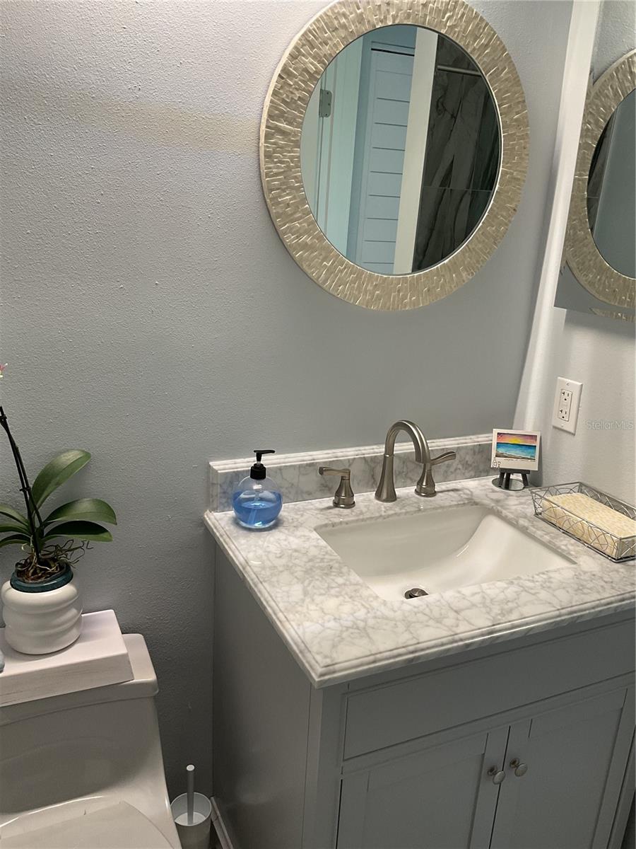 2ND BATHROOM