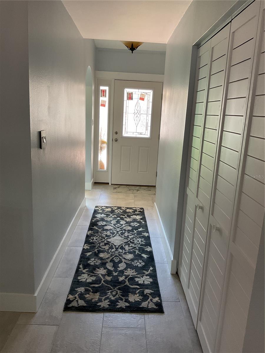 ENTRYWAY FROM FRONT DOOR
