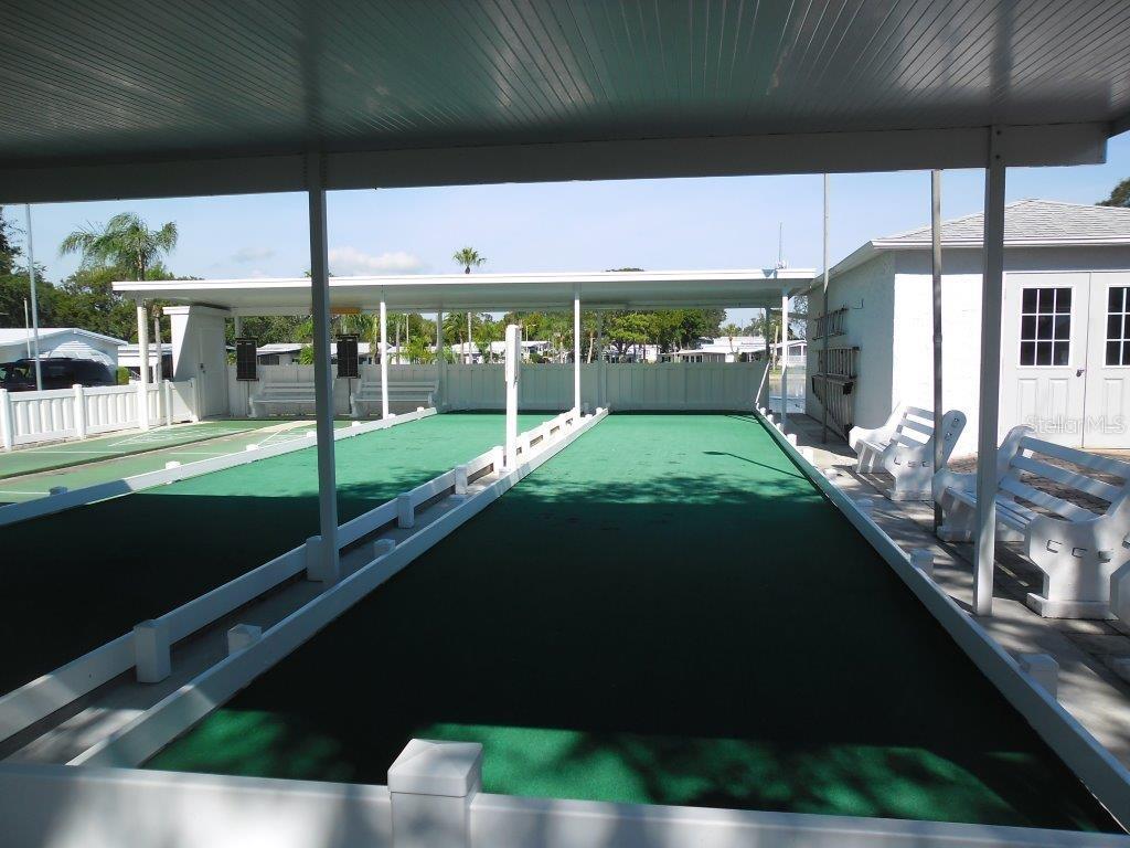 Bocce/Cornhole