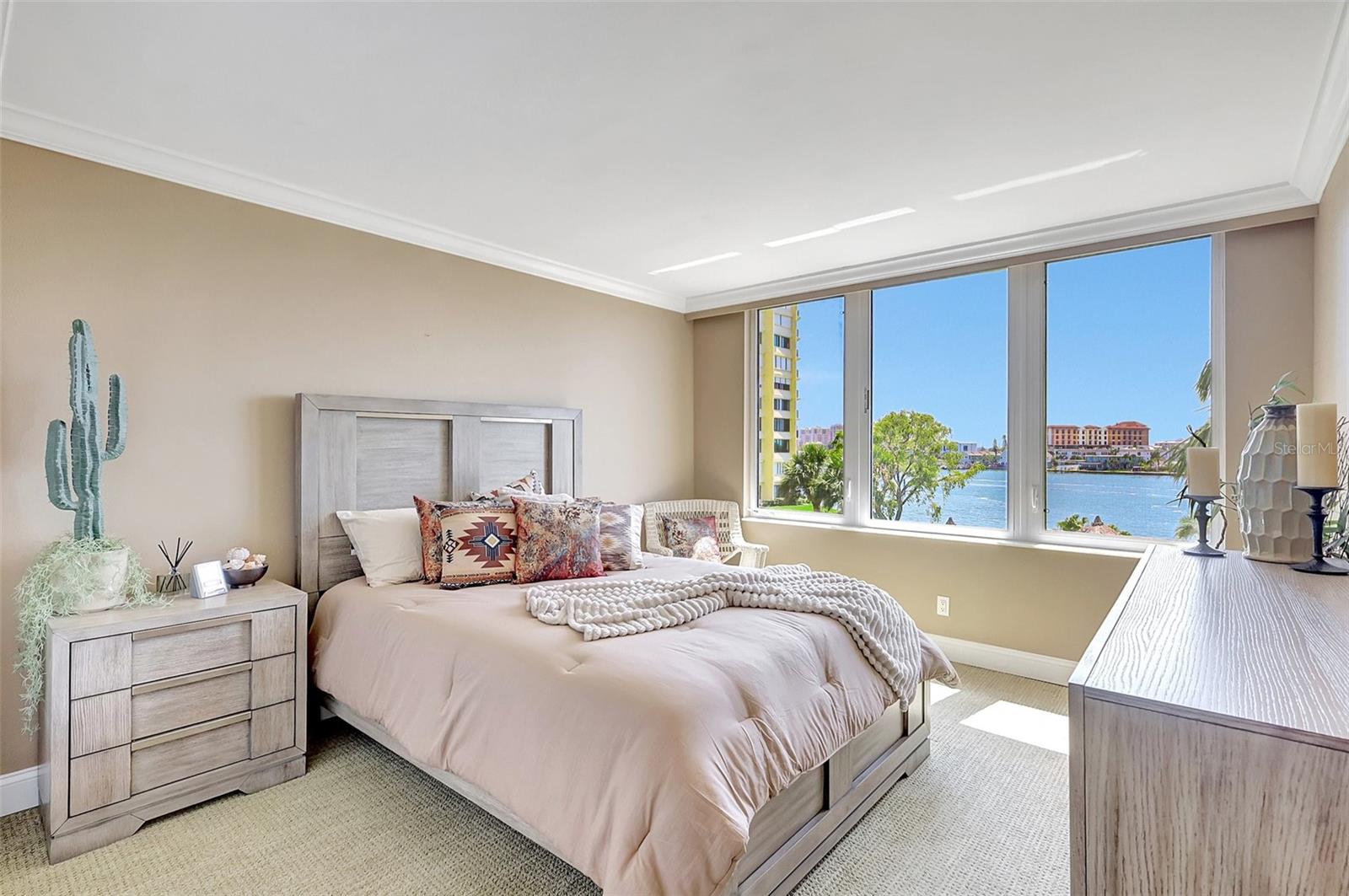 Did we mention that you have a view from the secondary bedroom!