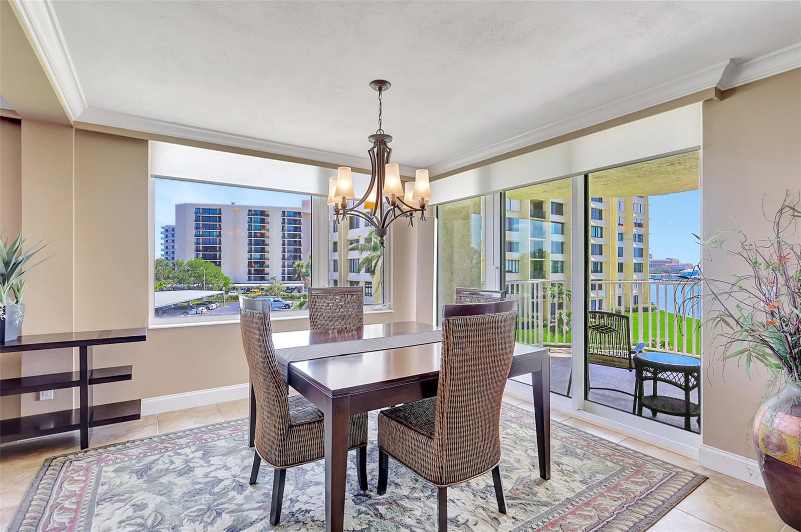 Dining are is open and leads to the Corner balcony for you to enjoy the views