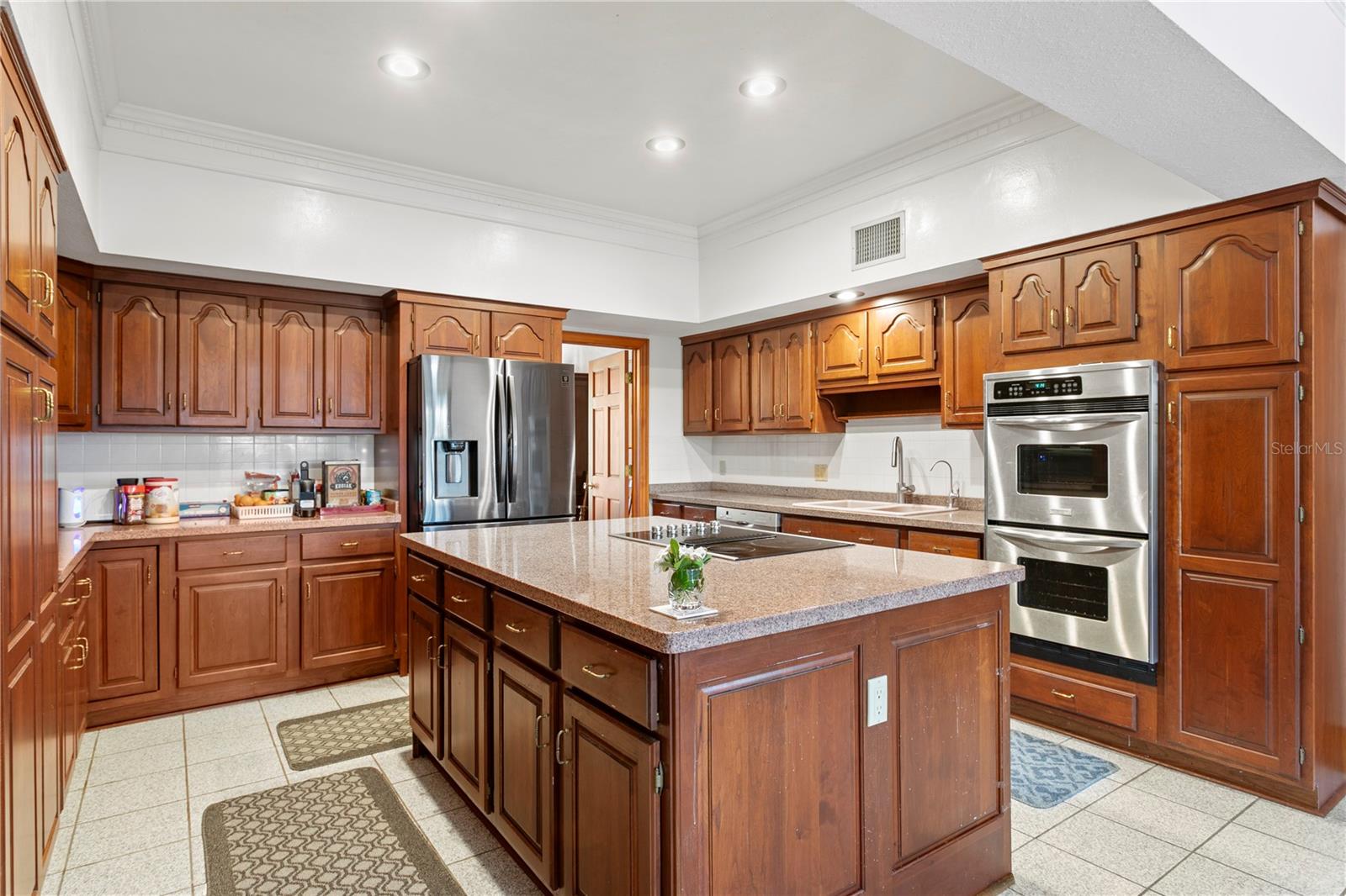 Large kitchen