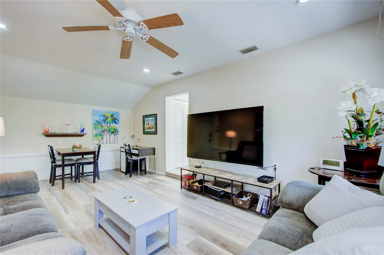 upstairs apartment living room and dining tabe