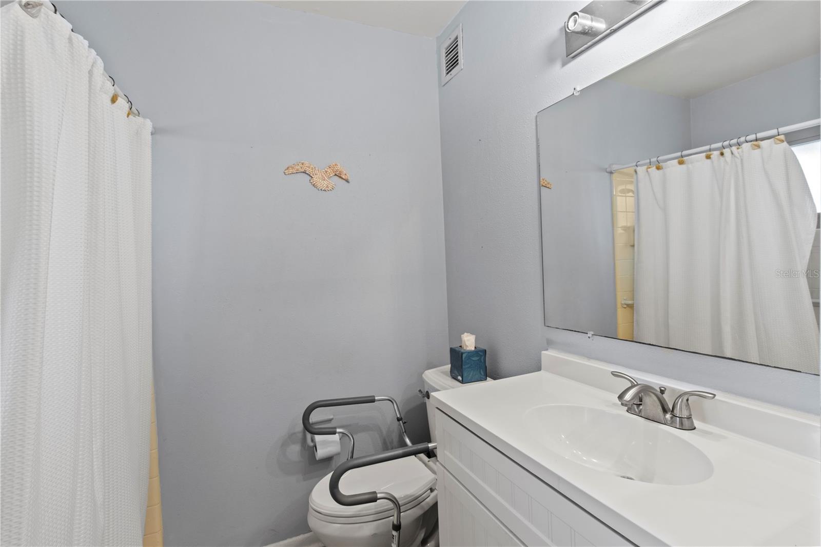 En-suite bathroom
