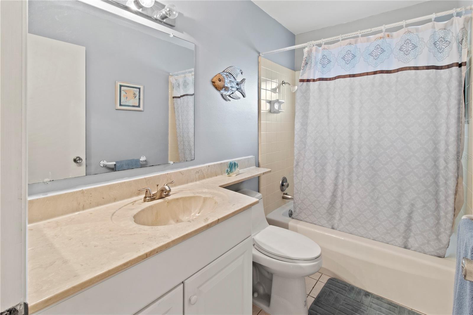 2nd bathroom