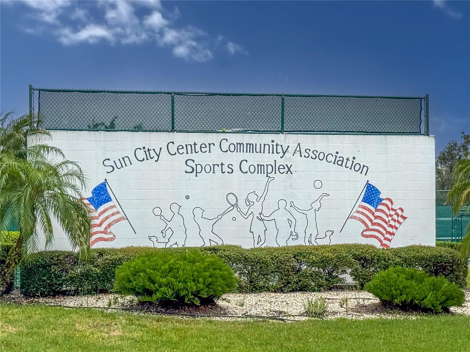 Pickleball, tennis, volleyball, bocce ball, archery, horseshoes, softball and more!