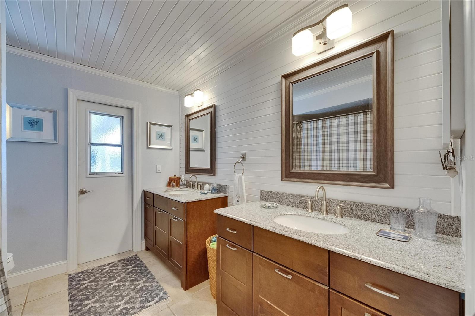 Bathroom #2