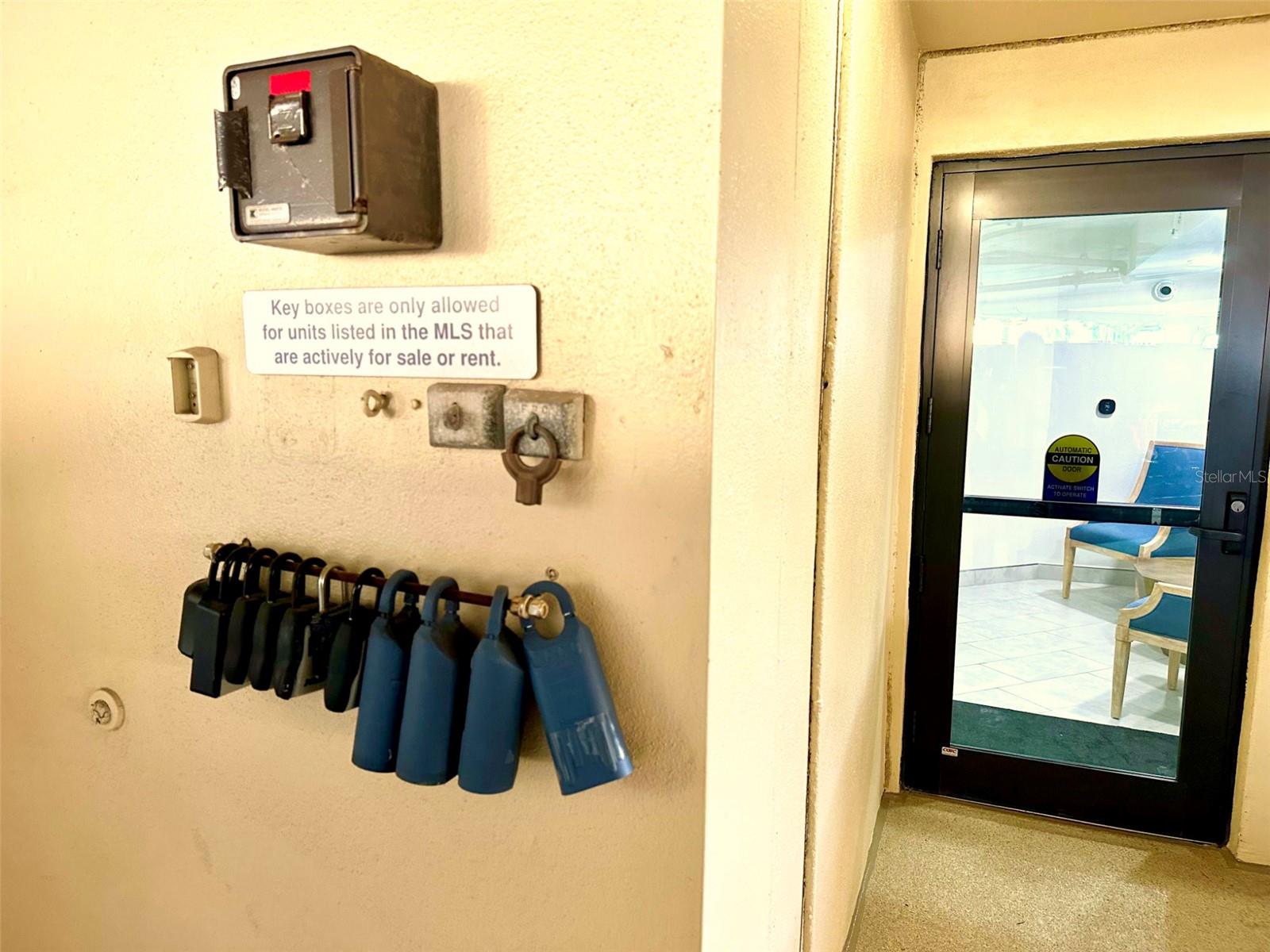 REALTORS LOCKBOX
