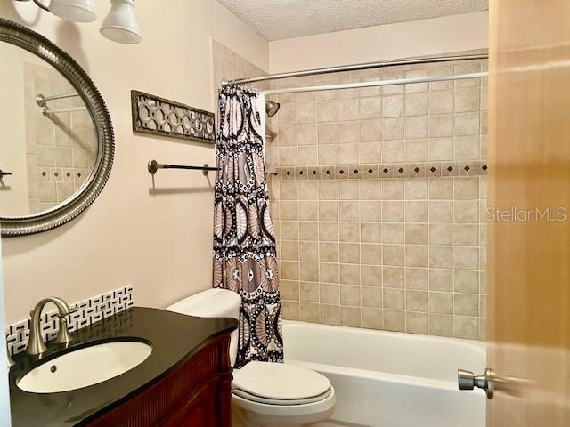 FULL BATHROOM 1