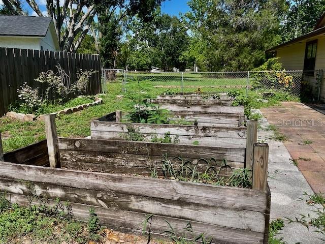 PLANTERS FOR THE GARDEN