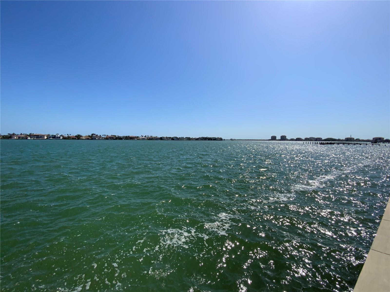 Direct water view