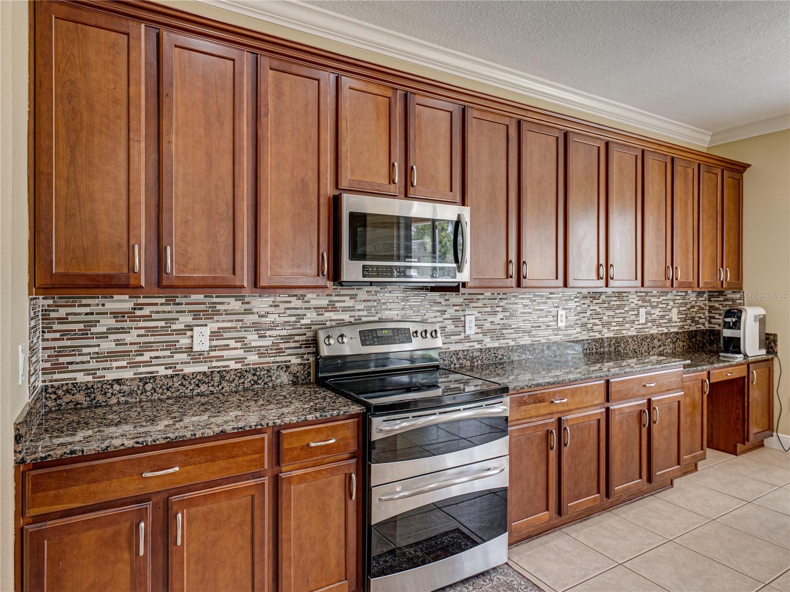 Loads of storage in kitchen