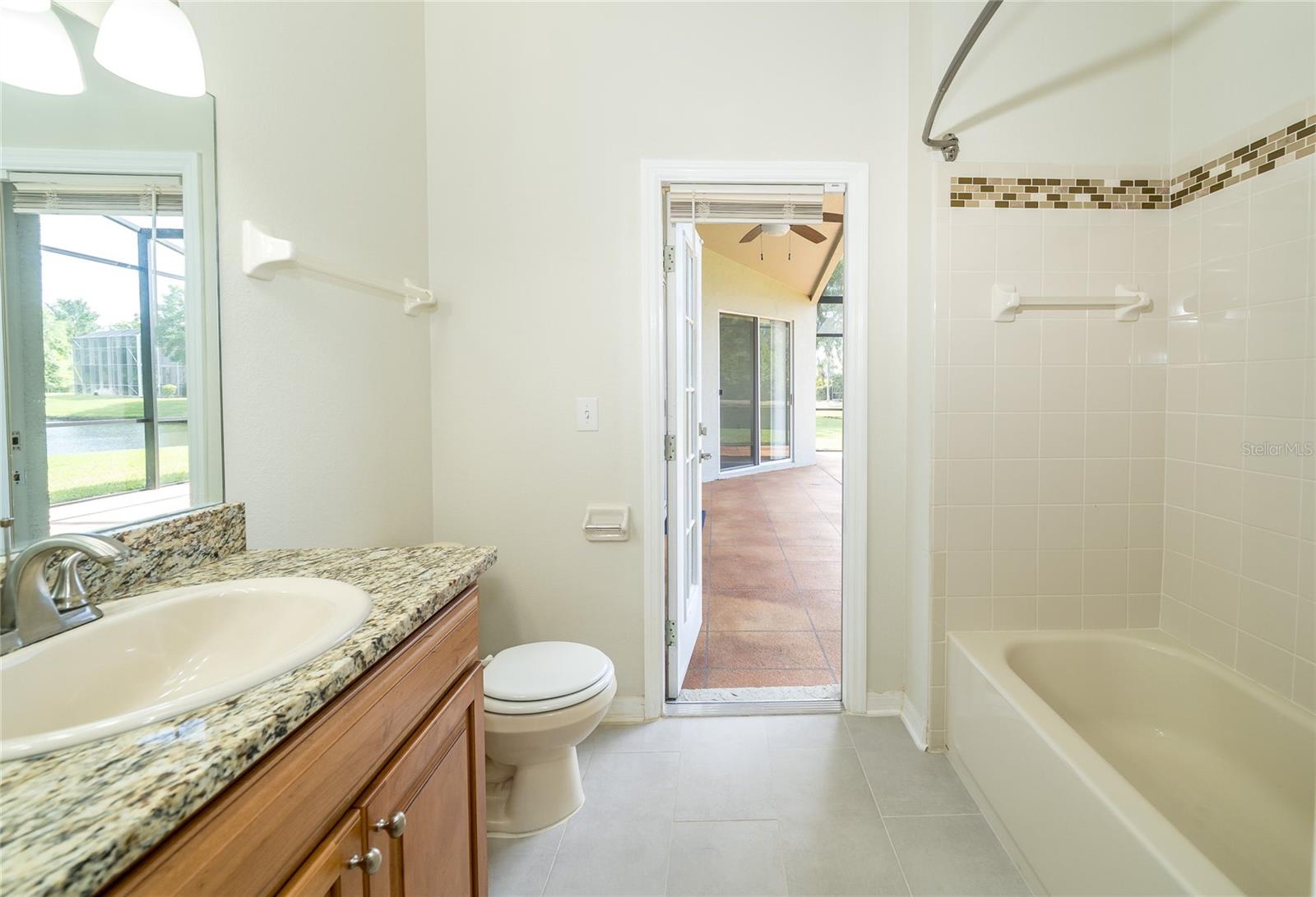 Bath 2 also has Lanai access