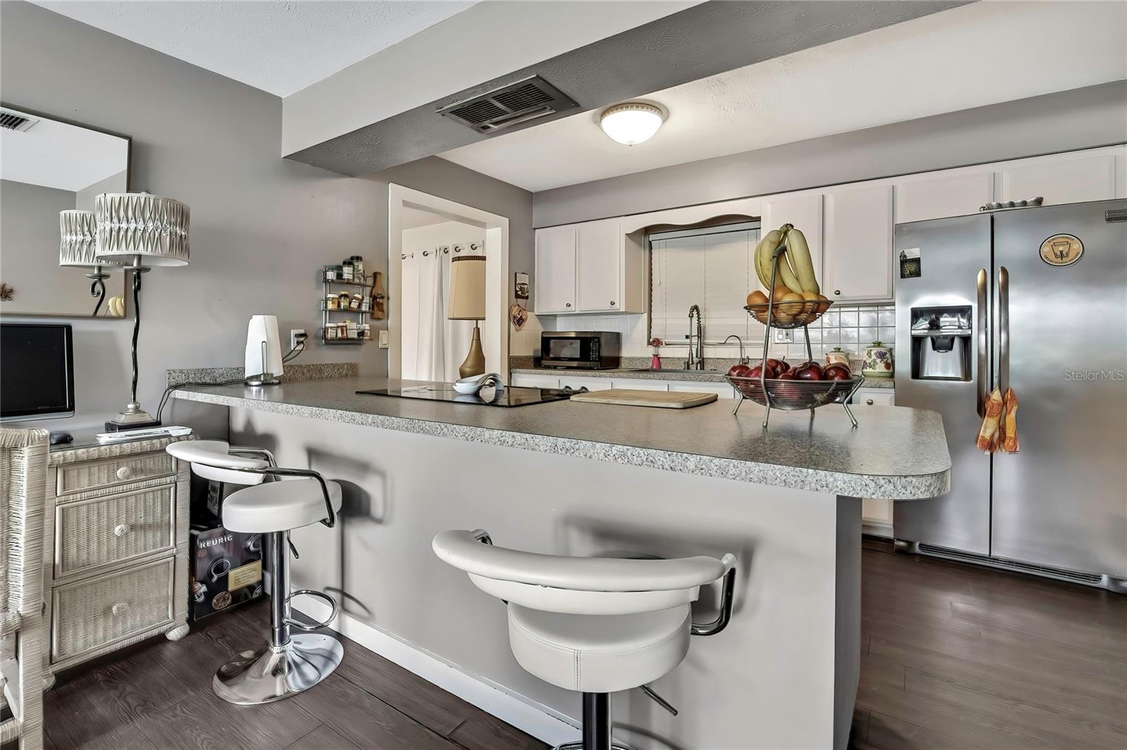Breakfast bar