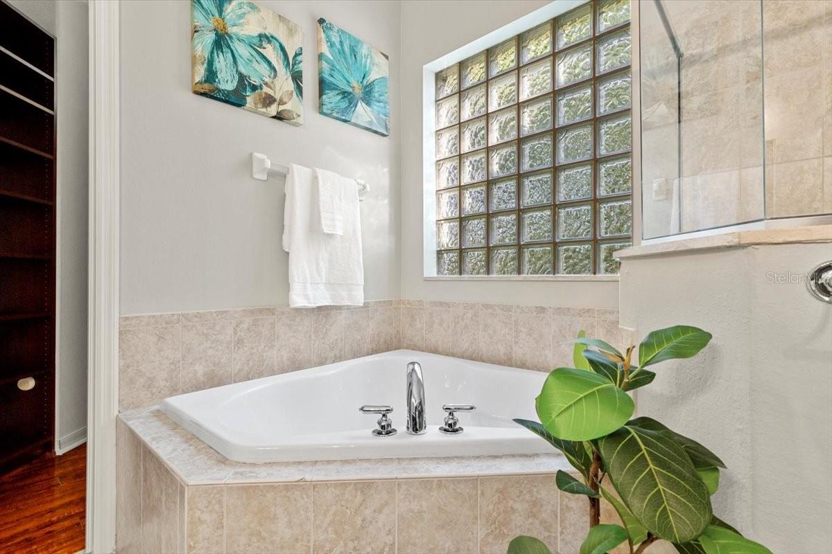 Garden Tub