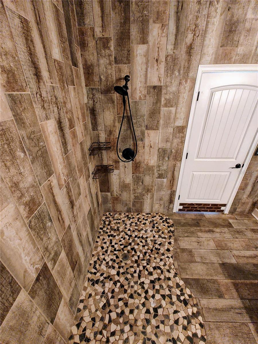 Downstairs/pool shower