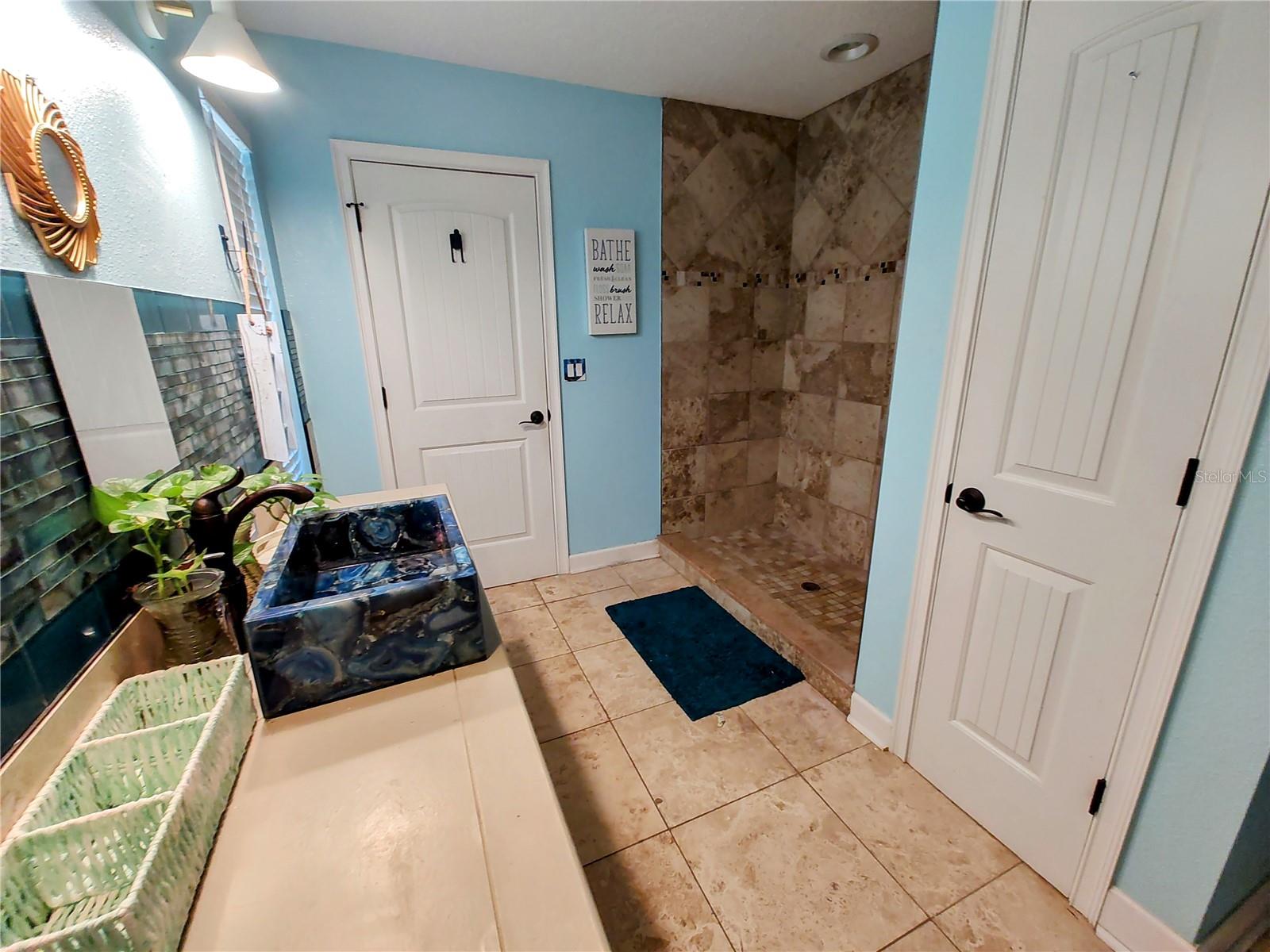 Jack and Jill upstairs bathroom