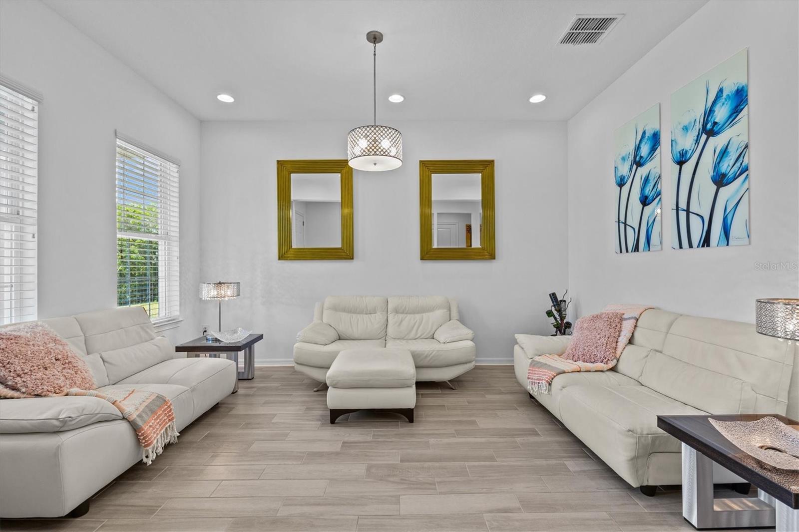 flex room or formal living room