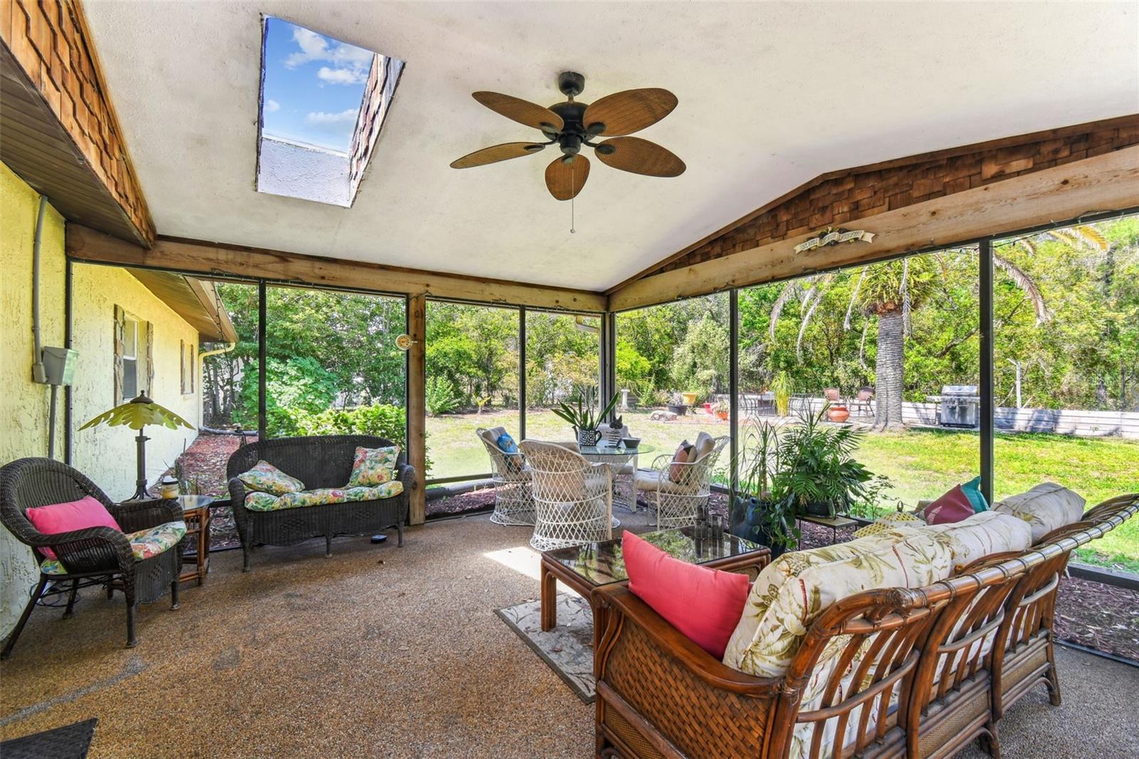 Screened in Lanai