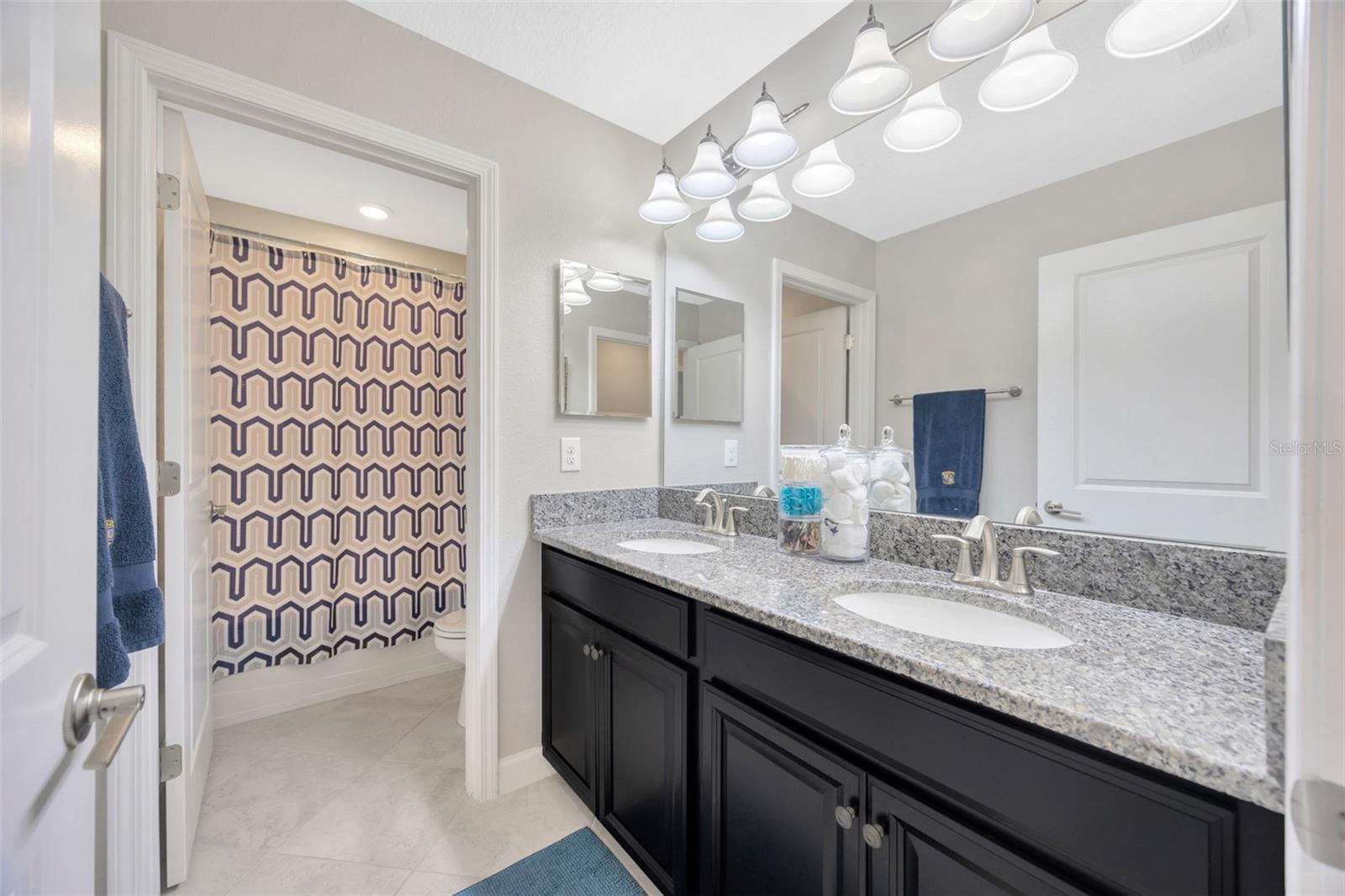 2nd Full Bathroom