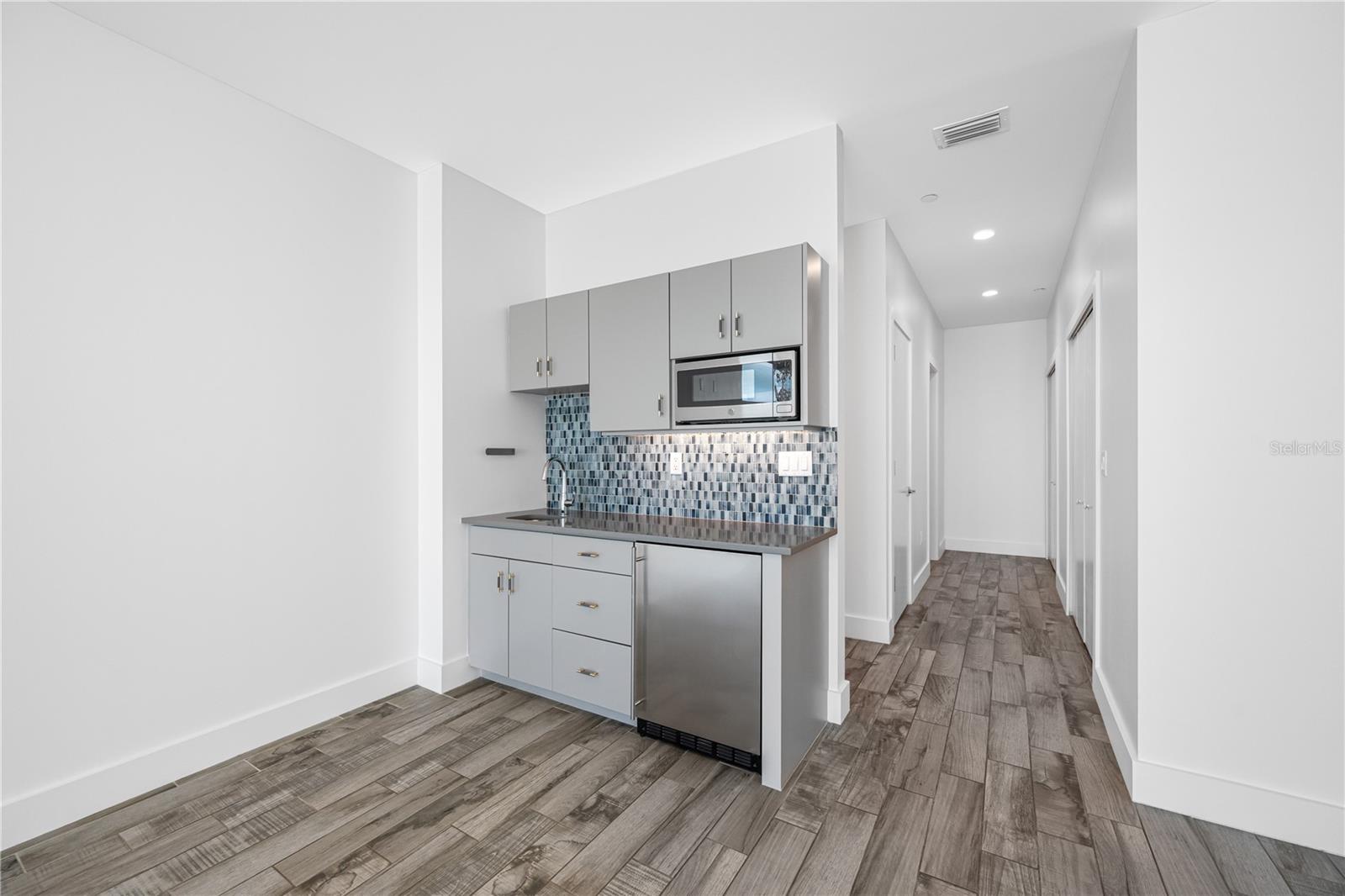 Wet Bar