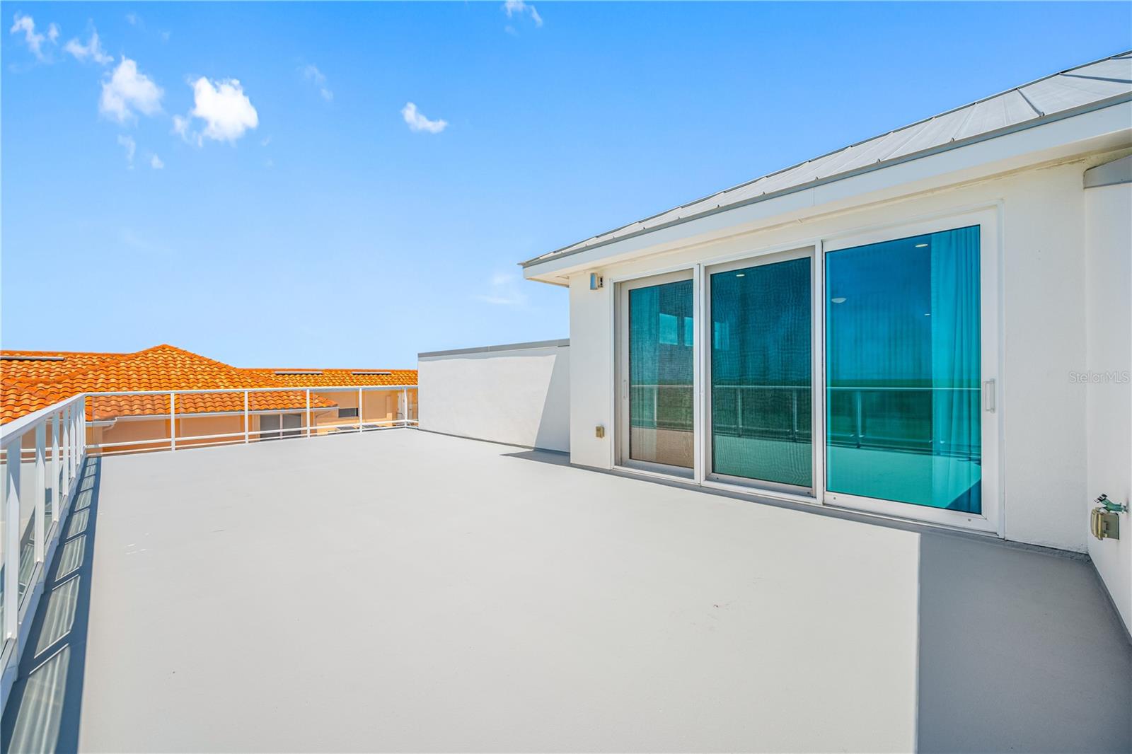 700 Sq. Ft. Second Level Balcony